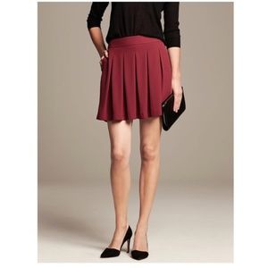 Petite Banana Republic Box Pleat Skirt